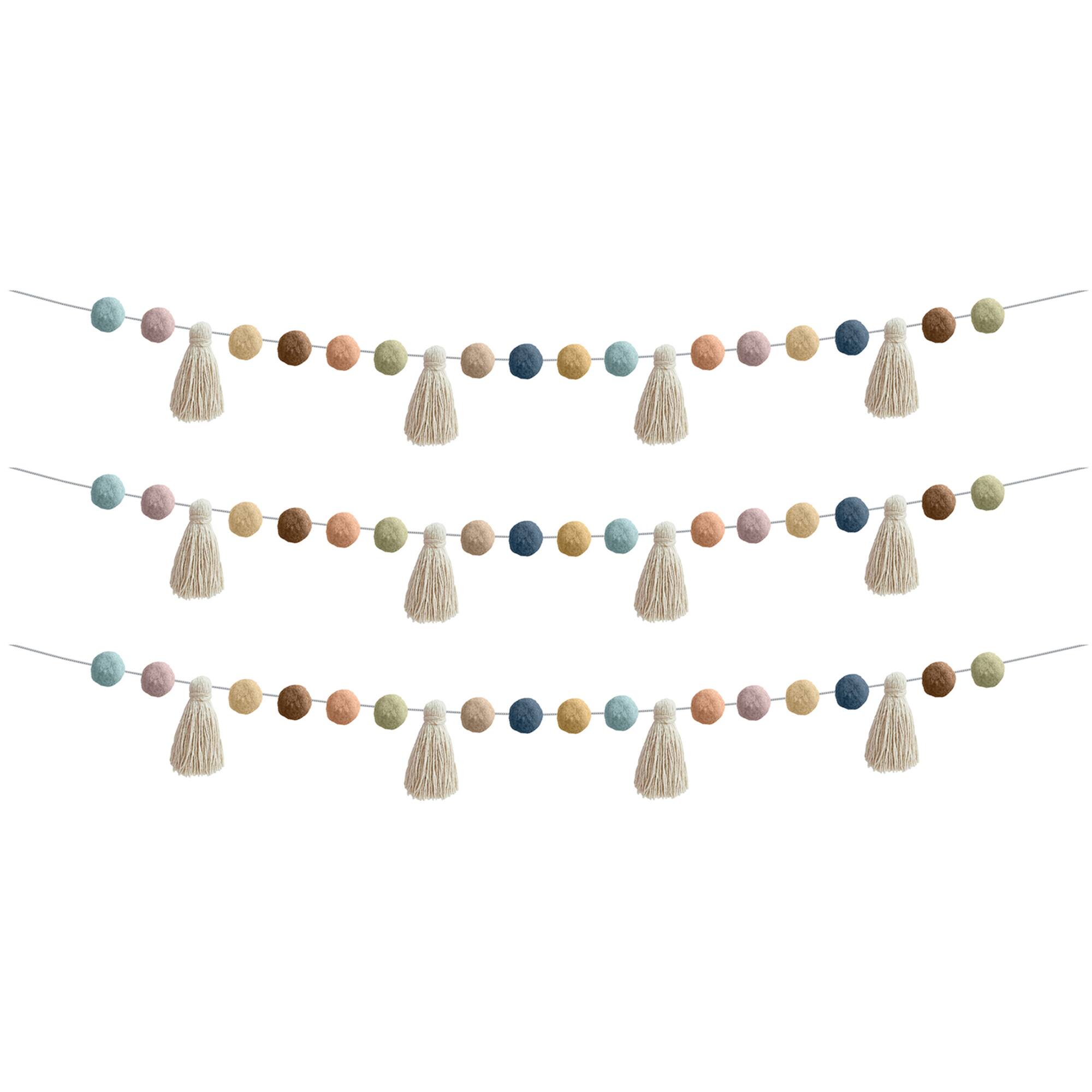 Teacher Created Resources Everyone is Welcome Pom Poms & Tassels Garlands, 3ct.